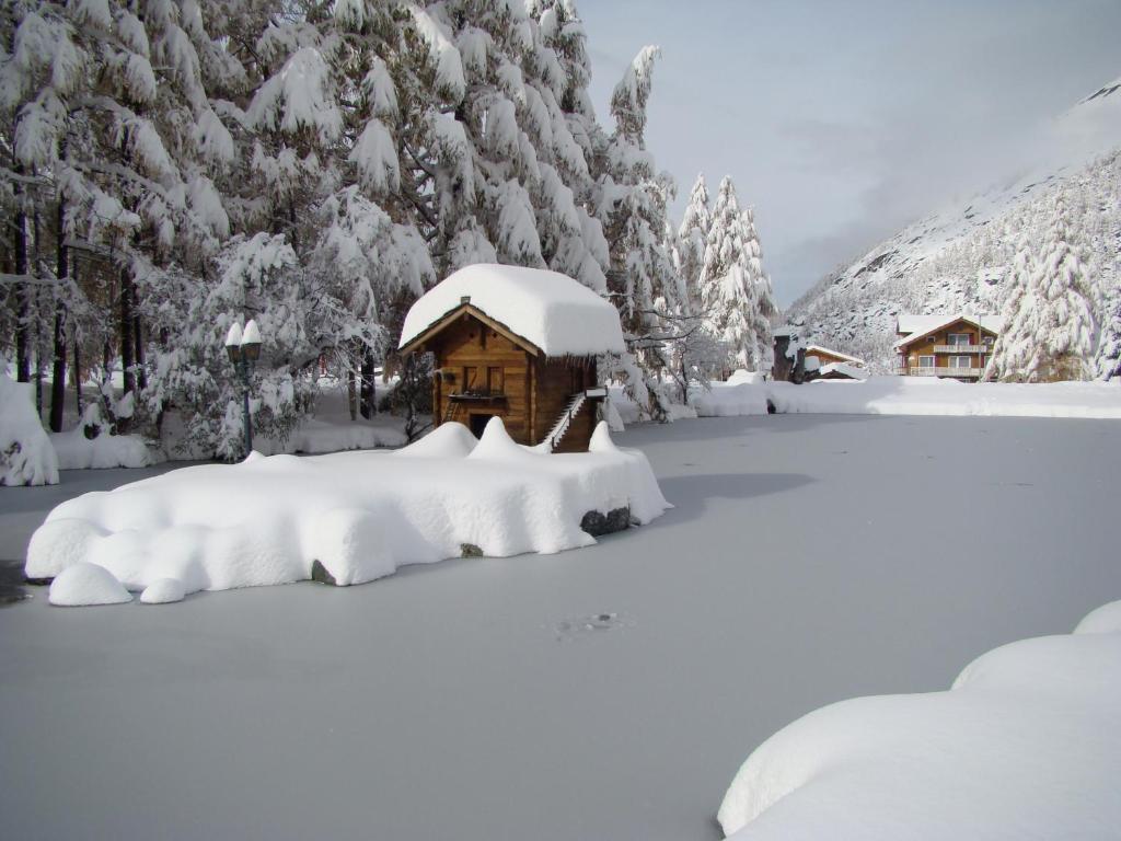 Hotel Portjengrat Saas-Almagell Exteriér fotografie